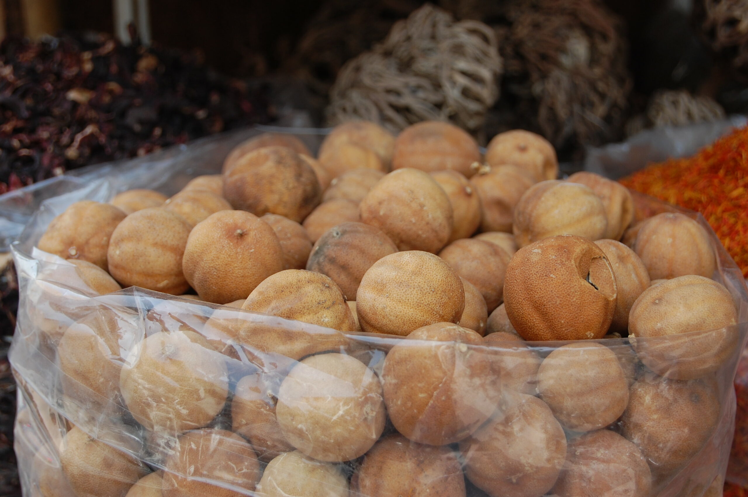 Loomi: Tarihi, Lezzeti, Faydaları ve Kullanım Alanları